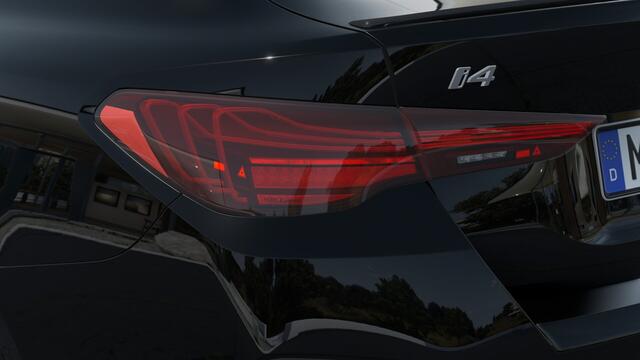 BMW i4 eDrive35 Gran Coupé M Sport / Schuif-kanteldak / Achteruitrijcamera / Adaptieve LED / Active Cruise Control / Live Cockpit Plus / Comfort Access