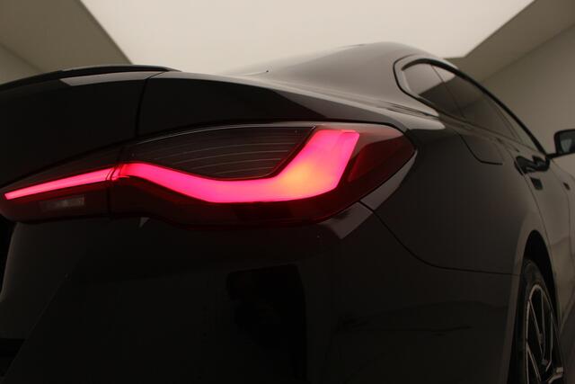 BMW i4 eDrive40 High Executive | M-Sport Pro | 19" | Memory+Ventilatie | Voorbereiding Driving Assistance