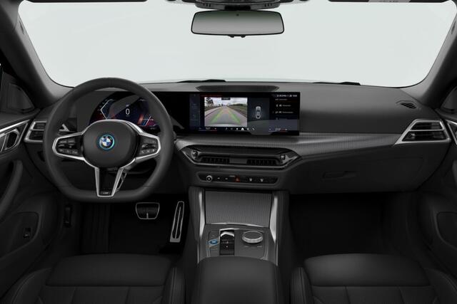 BMW i4 eDrive40 M Sport Edition | Trekhaak | Showroomvoordeel