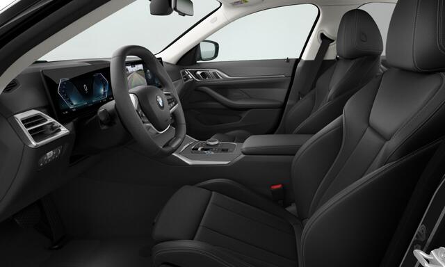 BMW i4 eDrive40 | Pure Edition | 17'' | Comf. Acc. | ACC | Getint glas | Stoelverw. | Camera