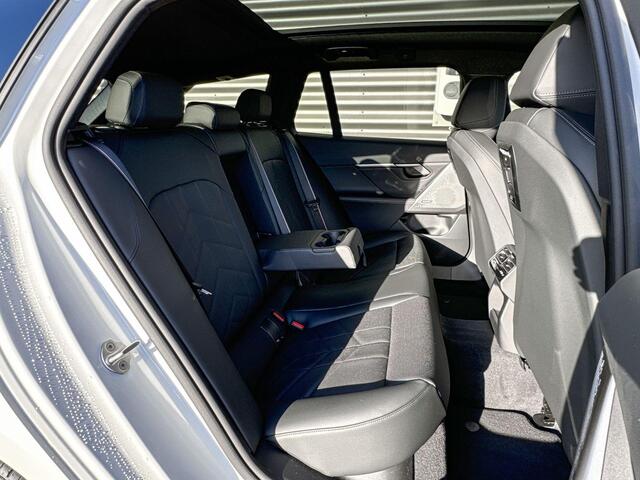 BMW i5 Touring eDrive40 M Sportpakket Pro / Innovation Pack / Travel Pack