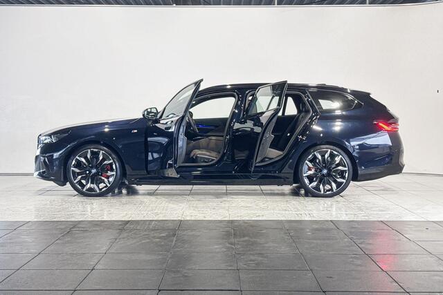 BMW i5 Touring eDrive40 M Sport Edition Innovation Pack - Beschikbaar vanaf: Mei 2025