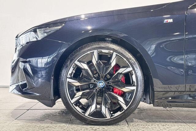 BMW i5 Touring eDrive40 M Sport Edition Innovation Pack - Beschikbaar vanaf: Mei 2025