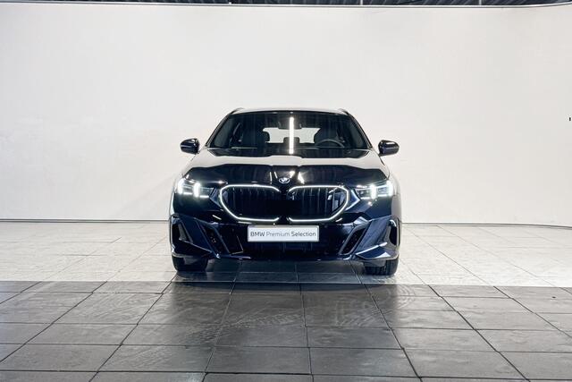 BMW i5 Touring eDrive40 M Sport Edition Innovation Pack - Beschikbaar vanaf: Mei 2025