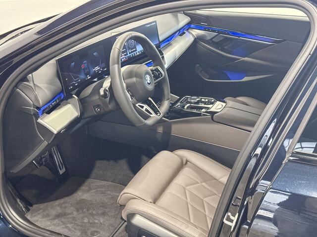 BMW i5 Touring eDrive40 M Sport Edition Innovation Pack - Beschikbaar vanaf: Mei 2025