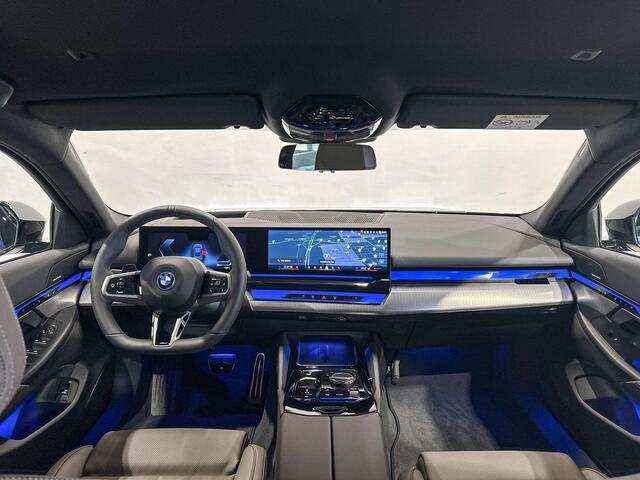 BMW i5 Touring eDrive40 M Sport Edition Innovation Pack - Beschikbaar vanaf: Mei 2025