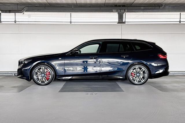 BMW i5 Touring eDrive40 M Sport Edition | M Sport Pro | Travel Pack | Comfort Pack