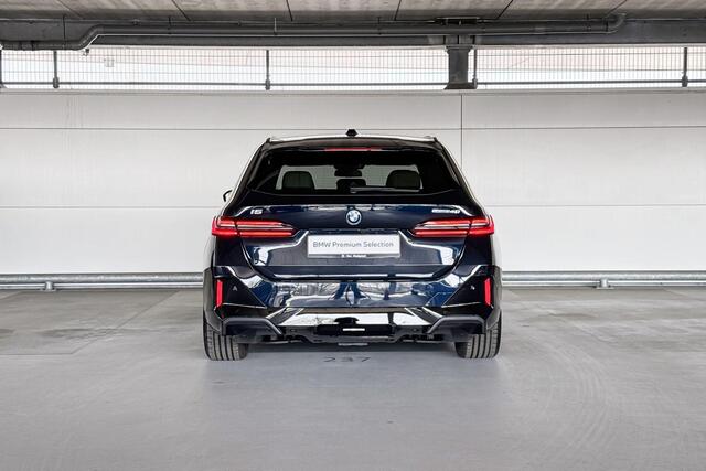 BMW i5 Touring eDrive40 M Sport Edition | M Sport Pro | Travel Pack | Comfort Pack