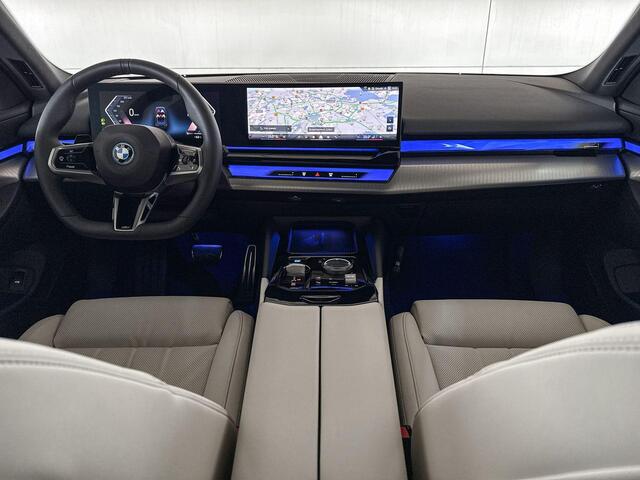 BMW i5 Touring eDrive40 M Sport Edition | M Sport Pro | Travel Pack | Comfort Pack