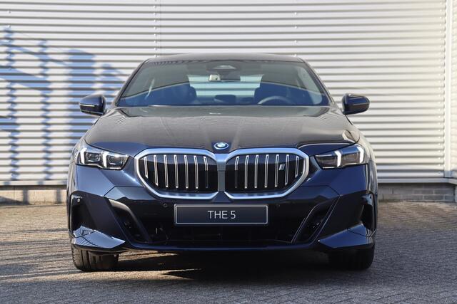 BMW i5 Sedan xDrive40 BMW i5 Sedan eDrive40 | M Sportpakket | Travel Pack