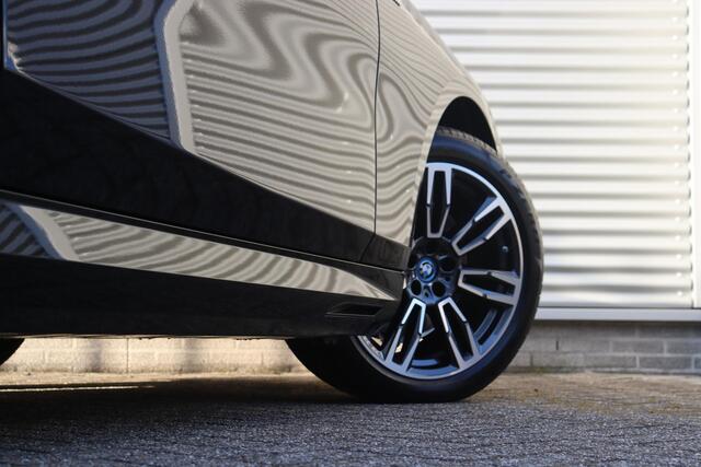 BMW i5 Sedan xDrive40 BMW i5 Sedan eDrive40 | M Sportpakket | Travel Pack