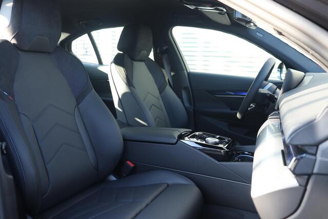 BMW i5 Sedan xDrive40 BMW i5 Sedan eDrive40 | M Sportpakket | Travel Pack