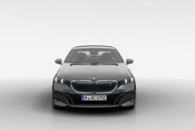 BMW i5 Sedan eDrive40 M Sport Edition 84 kWh | M Sportpakket Pro | Glazen panoramadak