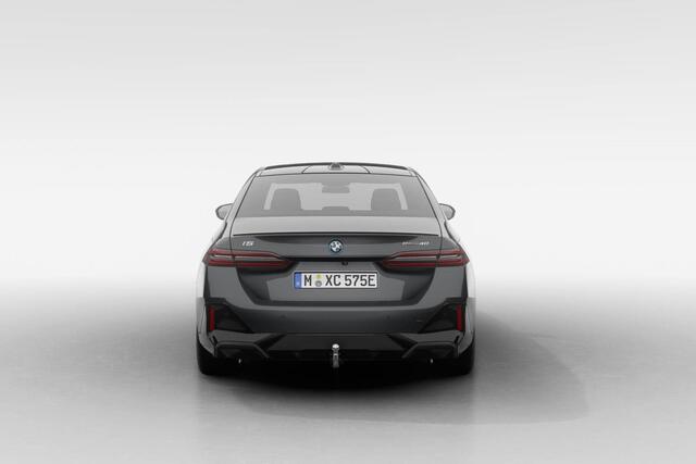 BMW i5 Sedan eDrive40 M Sport Edition 84 kWh | M Sportpakket Pro | Glazen panoramadak