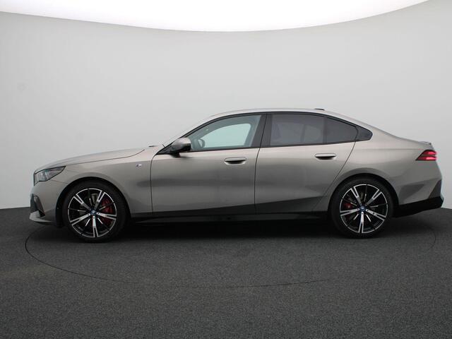 BMW i5 eDrive40 | M Sport Package | M Sport Package Pro | Equipment Package Pro | Travel Package | Comfort Package