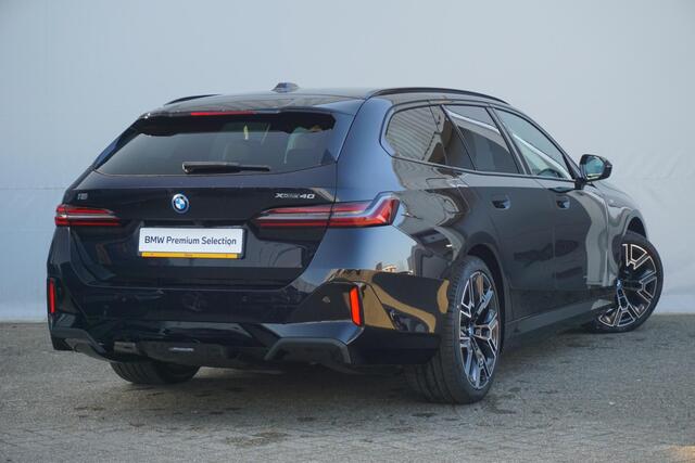 BMW i5 xDrive40 Touring | M Sportpakket Pro | Innovation Pack | Travel Pack | Comfort Pack