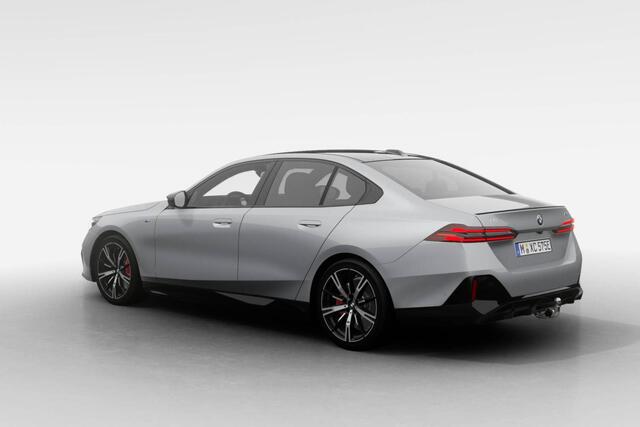 BMW i5 Sedan M60 xDrive | M Sport Pro | Innovation Pack | Travel Pack | Comfort Pack