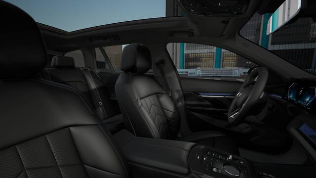 BMW i5 Touring eDrive40 M Sport / Panoramadak / Trekhaak / Adaptieve LED / Stoelventilatie / Parking Assistant Plus / Comfort Access