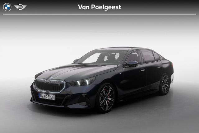 BMW i5 Sedan eDrive40 M Sport Edition | M Sport Pro | Travel Pack | Trekhaak