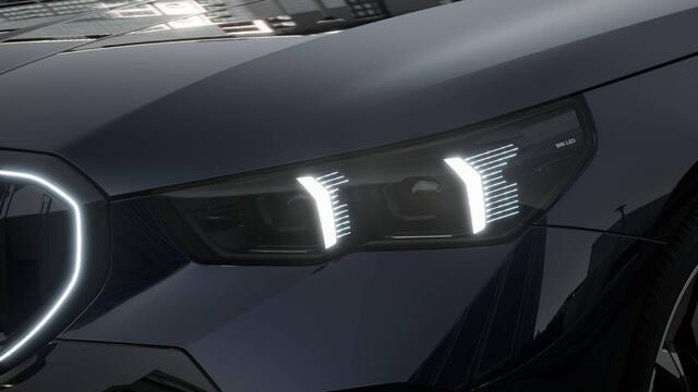 BMW i5 eDrive40 M Sport / Bowers & Wilkins / Adaptieve LED / Comfort Access / Stoelventilatie / Parking Assistant Plus / Stuurverwarming