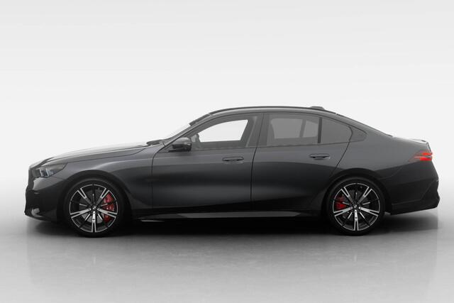 BMW i5 Sedan eDrive40 M Sport Edition | M Sport Pro | Innovation Pack | Travel Pack | Comfort Pack | Trekhaak