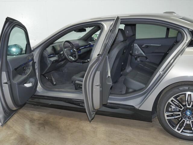 BMW i5 xDrive40 M-Sport - Onderstel Prof - Trekhaak - Bowers & Wilkins - Driving Ass Prof