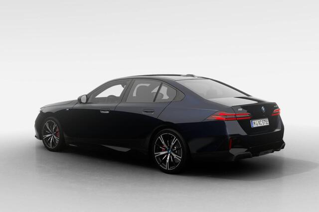 BMW i5 Sedan eDrive40 M Sport Edition | M Sport Pro | Travel Pack | Comfort Pack | Showroomvoordeel