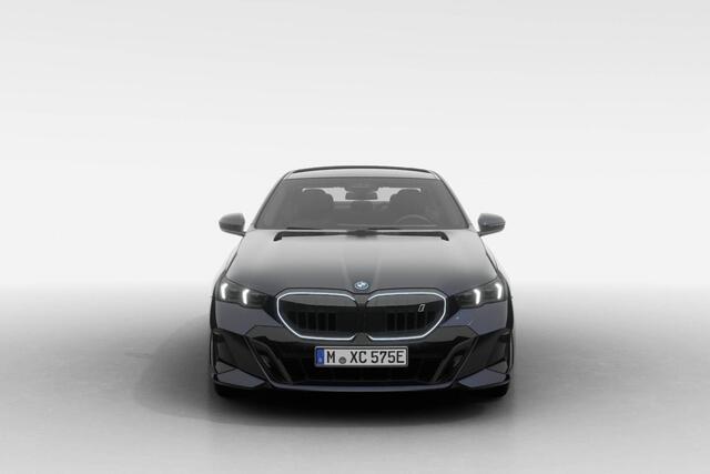 BMW i5 Sedan eDrive40 M Sport Edition | M Sport Pro | Travel Pack | Comfort Pack