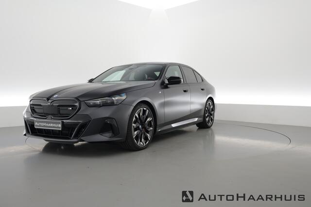 BMW i5 M60 xDrive 84 kWh M Sport | Driving Assistant Pro | M sport | Pano | HUD | Deep Frozen Grey | 21 inch