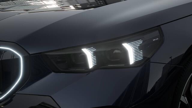 BMW i5 Touring eDrive40 M Sport / Panoramadak / Trekhaak / Bowers & Wilkins / Adaptieve LED / Stoelventilatie / Comfort Access / Parking Assistant Plus / Stuurverwarming