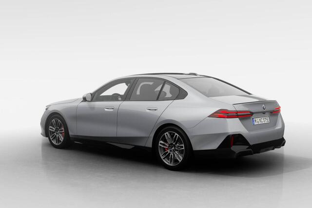 BMW i5 Sedan eDrive40 M Sport Edition | M Sport Pro | Innovation Pack | Travel Pack | Comfort Pack