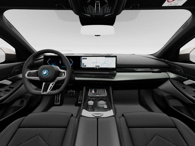 BMW i5 Touring eDrive40 M Sport Edition | M Sport package | M Sport package Pro