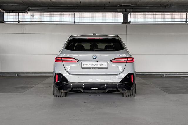 BMW i5 Touring M60 xDrive 84 kWh