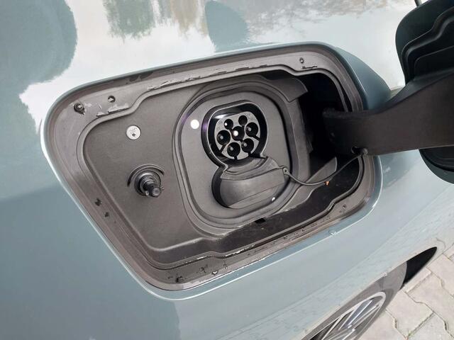 BMW i5 Touring eDrive40 M-Sport pro | Panorama | CoPilot | Trekhaak | Bowers & Wilkins Surround Sound