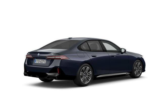 BMW i5 Sedan eDrive40 M Sport Edition 84 kWh | M Sportpakket | Travel Pack | Comfort Pack