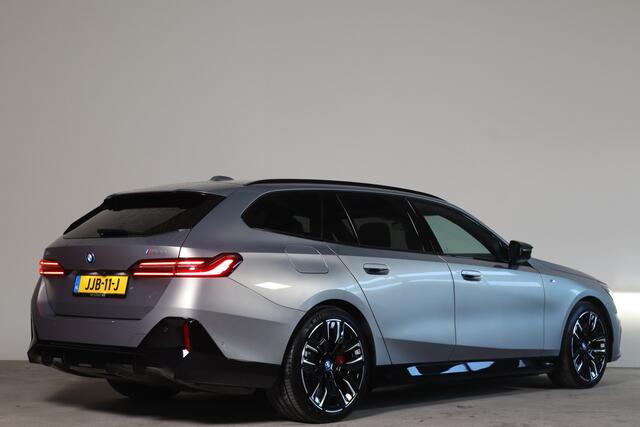 BMW i5 M60 xDrive M-Sport Carbon I Elek.Trekhaak I Stoel Vent.