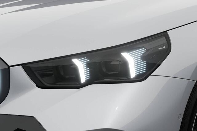 BMW i5 Sedan xDrive40 | M Sport Pro | Travel Pack | Comfort Pack | Trekhaak met elektrisch wegklapbare kogel | Showroomvoordeel