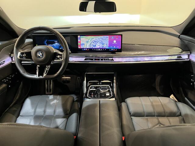 BMW i7 xDrive60 106 kWh / M Sportpakket / Panoramadak / Bowers & Wilkins / 11.600 KM !!