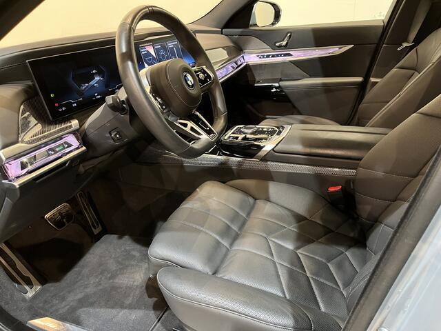 BMW i7 xDrive60 106 kWh / M Sportpakket / Panoramadak / Bowers & Wilkins / 11.600 KM !!