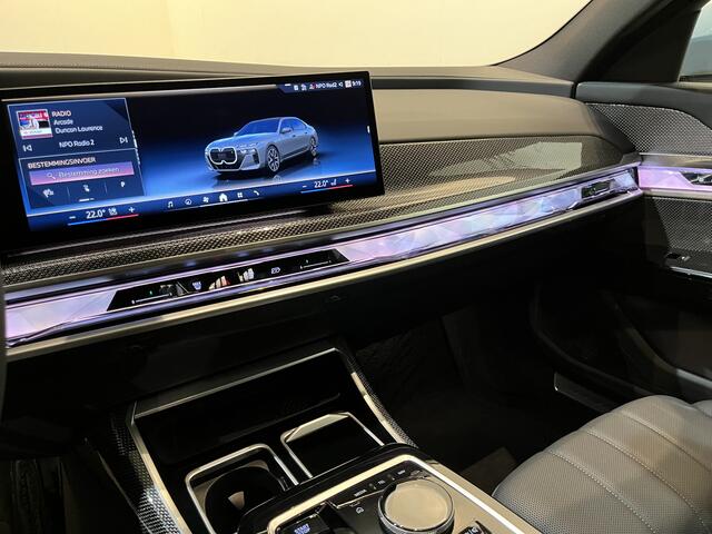 BMW i7 xDrive60 106 kWh / M Sportpakket / Panoramadak / Bowers & Wilkins / 11.600 KM !!