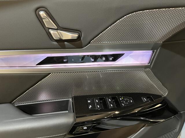 BMW i7 xDrive60 106 kWh / M Sportpakket / Panoramadak / Bowers & Wilkins / 11.600 KM !!