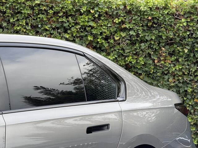 BMW i7 xDrive60 | M-Sport Pro | Panorama Sky Lounge | Massage | 4x stoelverw. | CoPilot | Iconic Glow