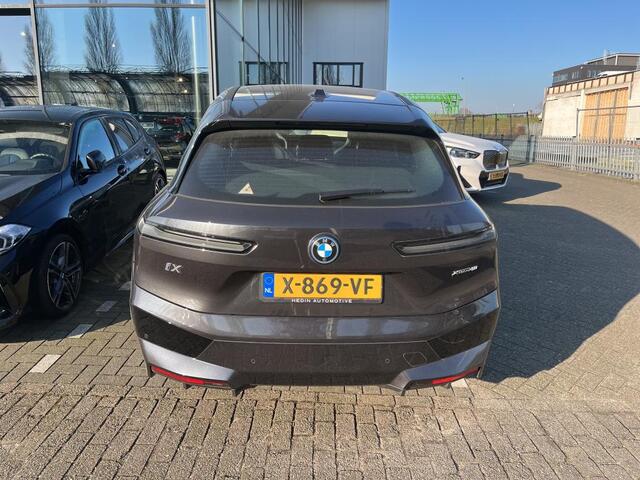 BMW iX xDrive40 High Exexcutive | 21" | Laser | Sportpakket | Driving Assistant Plus