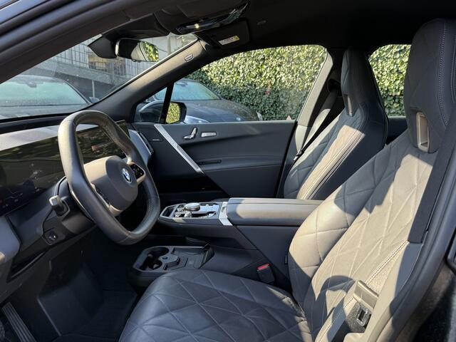 BMW iX xDrive40 High Exexcutive | 21" | Laser | Sportpakket | Driving Assistant Plus