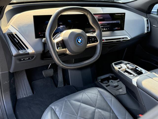 BMW iX xDrive40 High Exexcutive | 21" | Laser | Sportpakket | Driving Assistant Plus