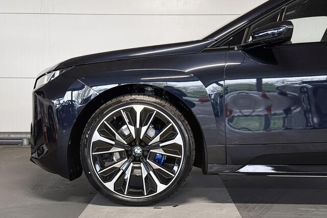 BMW iX xDrive45 101 kWh | Trekhaak met elektrisch wegklapbare kogel