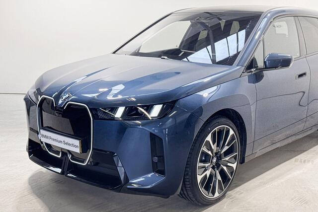 BMW iX xDrive45 Innovation Pack M Sportpakket Pro - Beschikbaar vanaf: September 2028