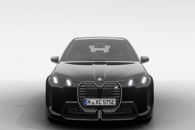 BMW iX xDrive M70 | Comfort Pack | Innovation Pack | Glazen Panoramadak Sky Lounge