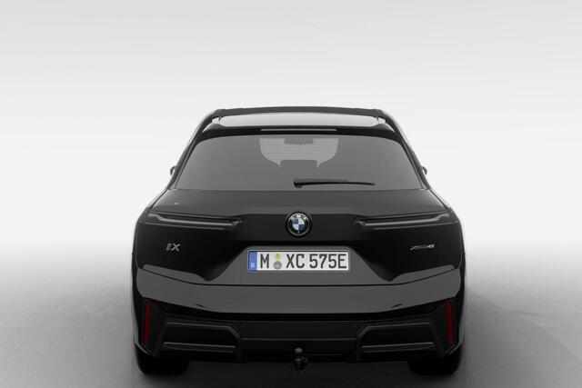 BMW iX xDrive45 | M Sport Pro | Comfort Pack | Innovation Pack | Trekhaak | Glazen Panoramadak Sky Lounge