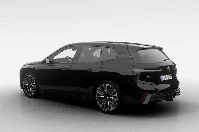 BMW iX xDrive M70